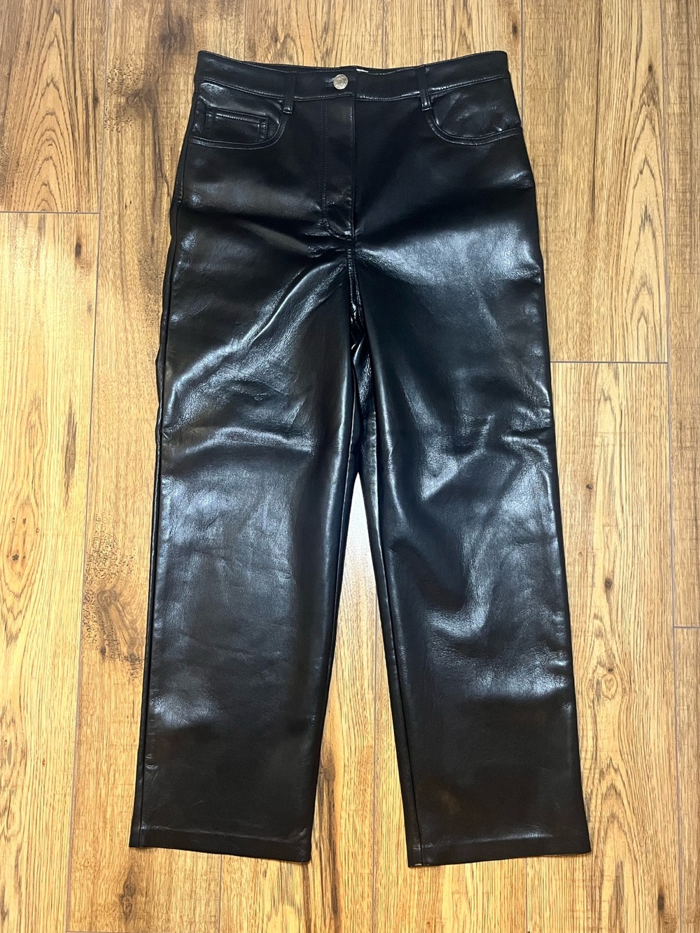 Aritzia Wilfred Melina Cropped Pant Black Vegan Leather - Size 4